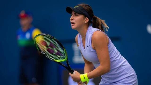 尴尬局面的 尴尬局面的